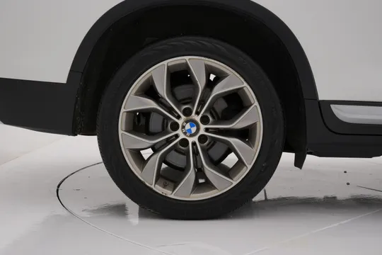 BMW BMW