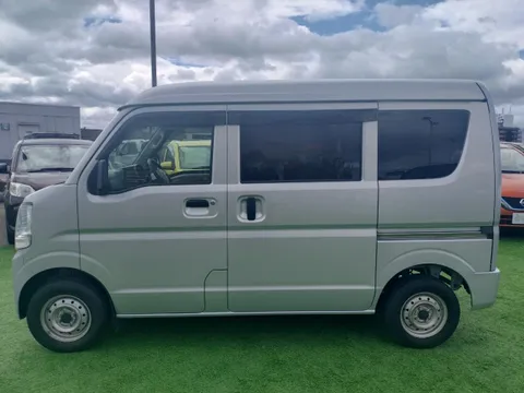 Nissan Clipper