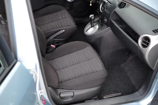 Mazda Mazda 2