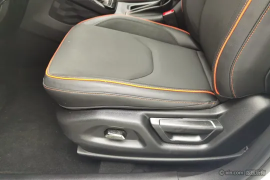 Baojun RS-3