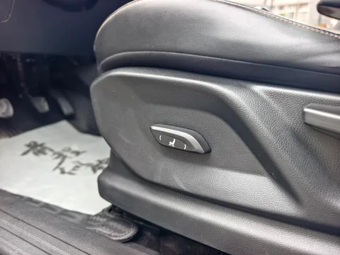Baojun 360