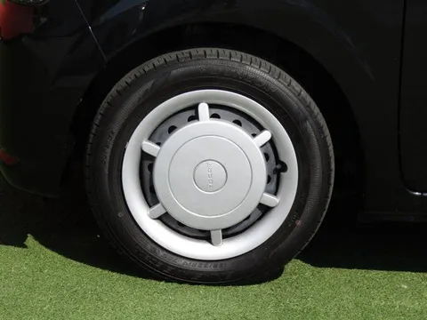 Daihatsu Mira Tocot
