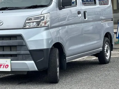 Toyota Pixis Van