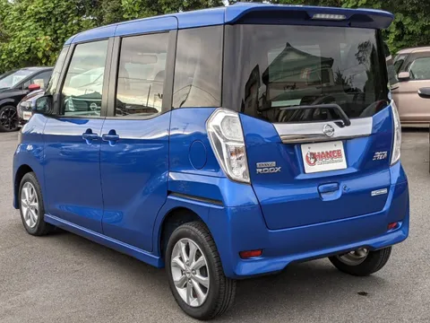 Nissan Dayz Roox