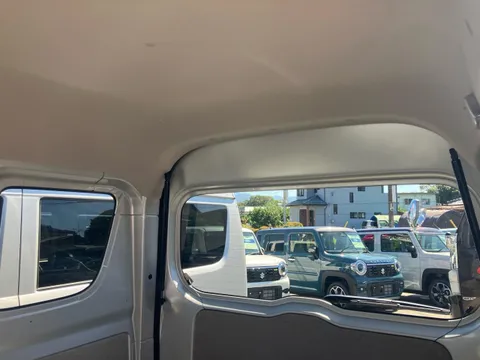 Mitsubishi Minicab Van