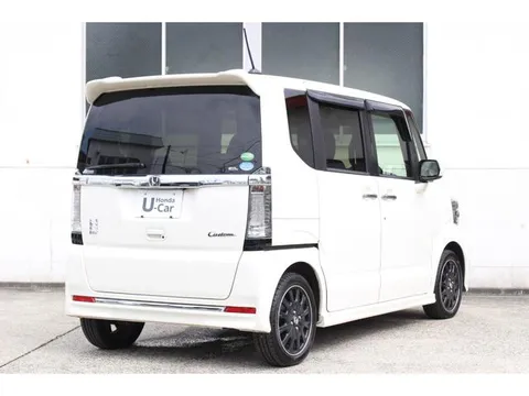 Honda N-BOX Custom