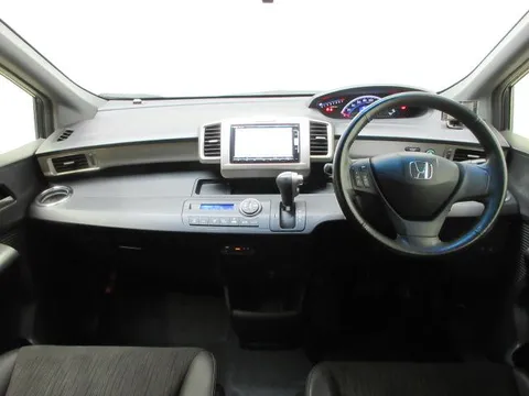 Honda Freed Spike