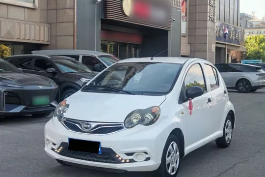 BYD F0