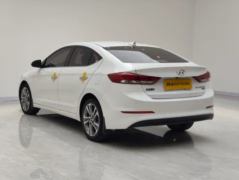 Hyundai Elantra (Avante)