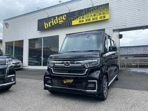 Honda N-BOX Custom