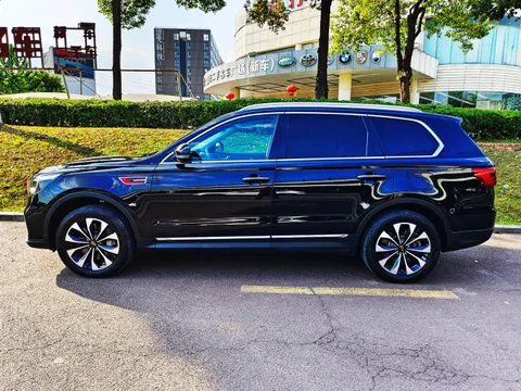Hongqi HS7
