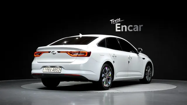 Renault Talisman (SM6)