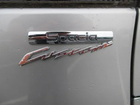 Suzuki Spacia Custom