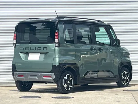Mitsubishi Delica Mini