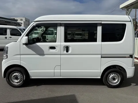 Nissan Clipper