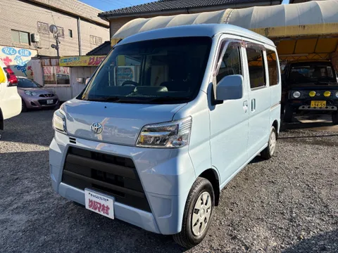 Toyota Pixis Van