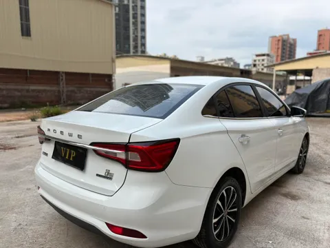 Roewe i5