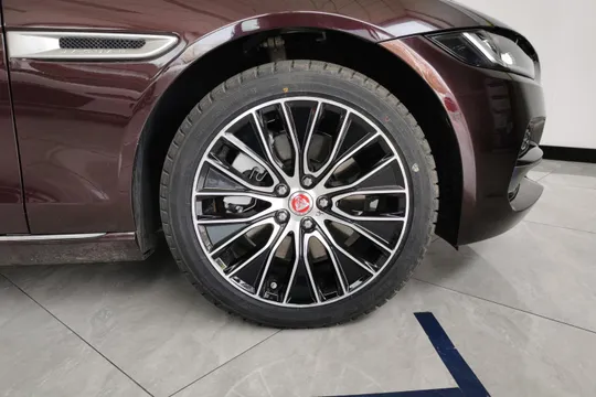 Jaguar XEL