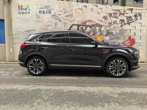 Hongqi HS5