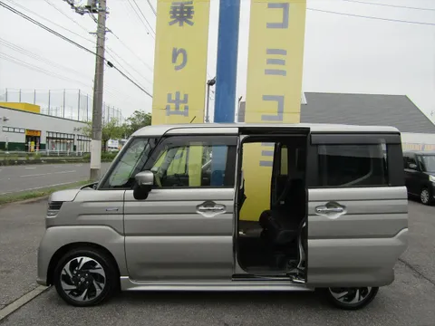 Suzuki Spacia Custom