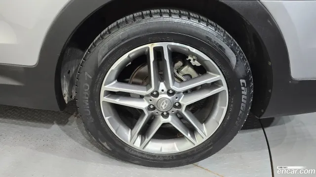 Hyundai Grand Santa Fe (Maxcruz)