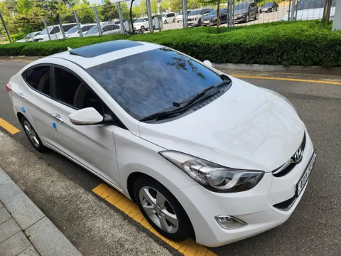 Hyundai Elantra (Avante)