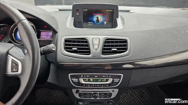 Renault SM3
