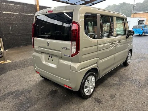 Suzuki Spacia