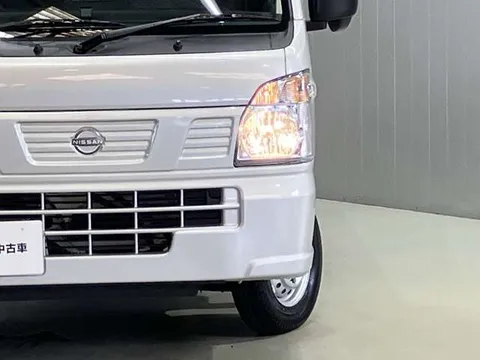 Nissan Clipper Truck