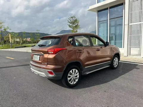 BAIC Senova X35