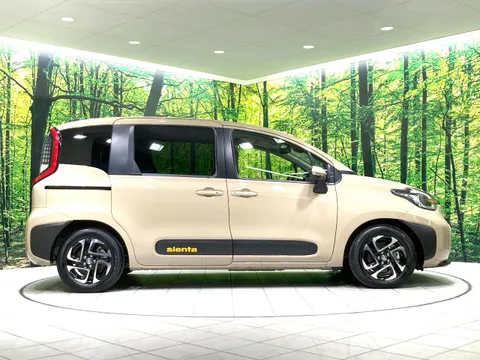 Toyota Sienta
