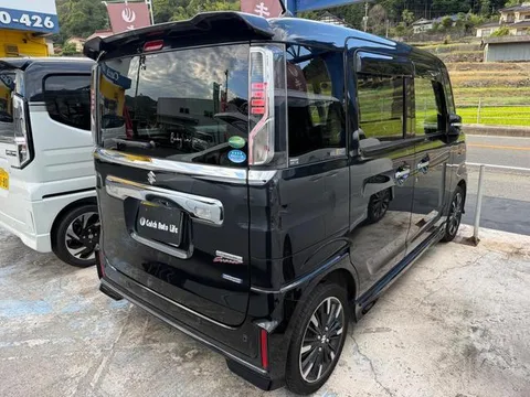 Suzuki Spacia Custom