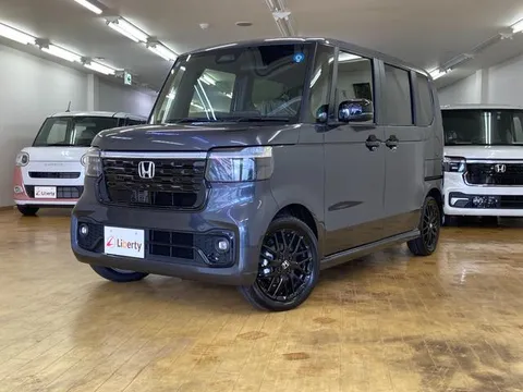 Honda N-BOX Custom