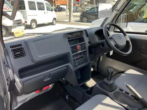 Nissan Clipper Truck