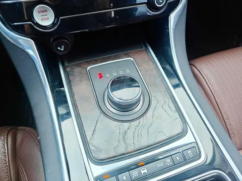 Jaguar XFL