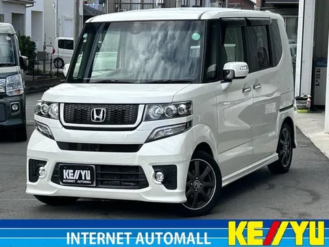 Honda N-BOX Custom