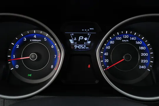 Hyundai Elantra (Avante)