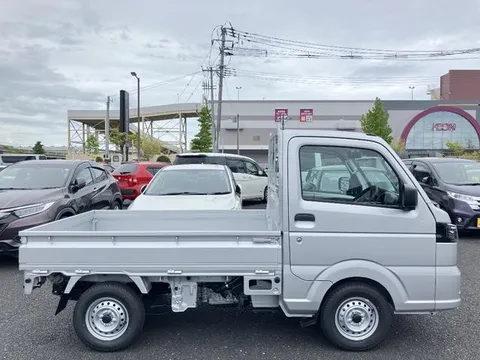 Nissan Clipper Truck