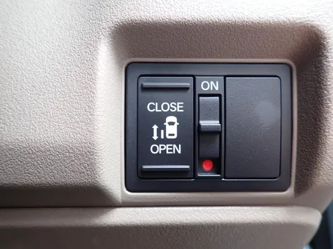 Honda N-BOX Joy