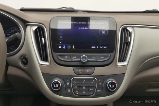 Chevrolet Malibu XL