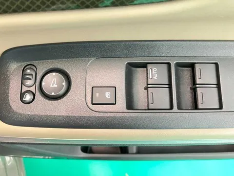 Honda N-BOX Slash