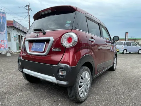 Daihatsu Cast