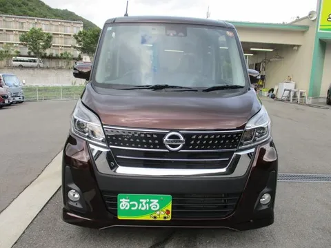 Nissan Dayz Roox