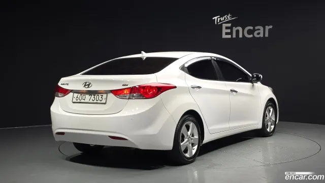 Hyundai Elantra (Avante)