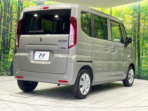 Suzuki Spacia