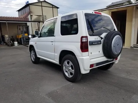 Mitsubishi Pajero Mini