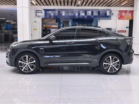 Lynk & Co 05