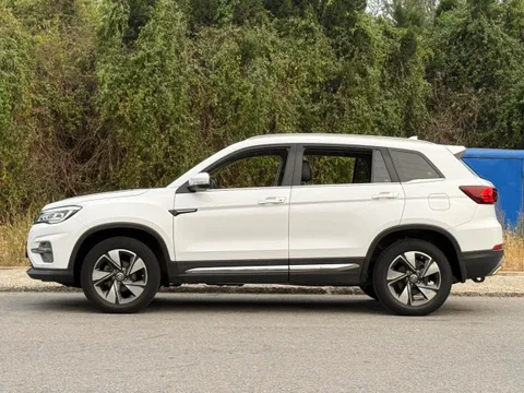 Changan CS75