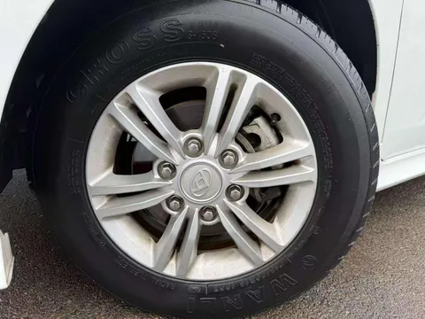 Maxus G10
