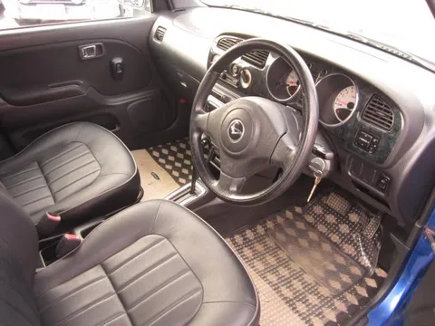Daihatsu Mira Gino